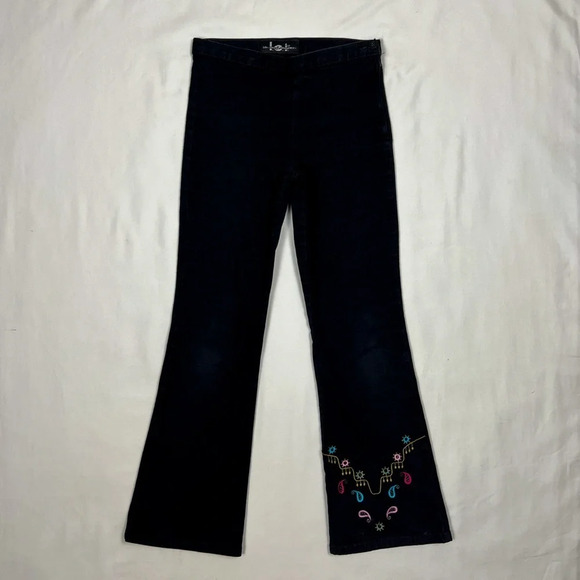 Y2K L.e.i Embroidered Kick Flare Pants - Picture 5 of 10
